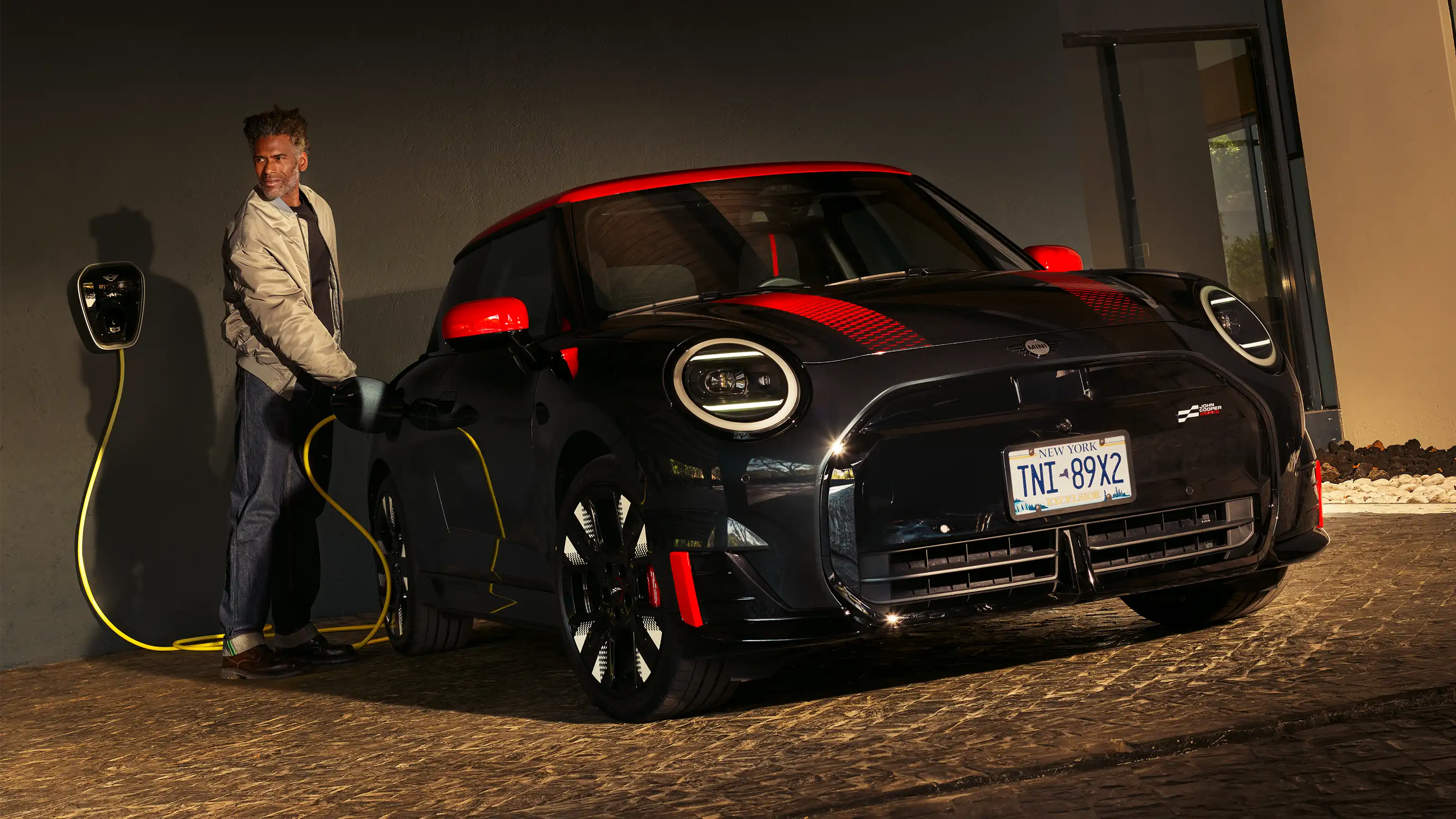 MINI John Cooper Works – MINI laden