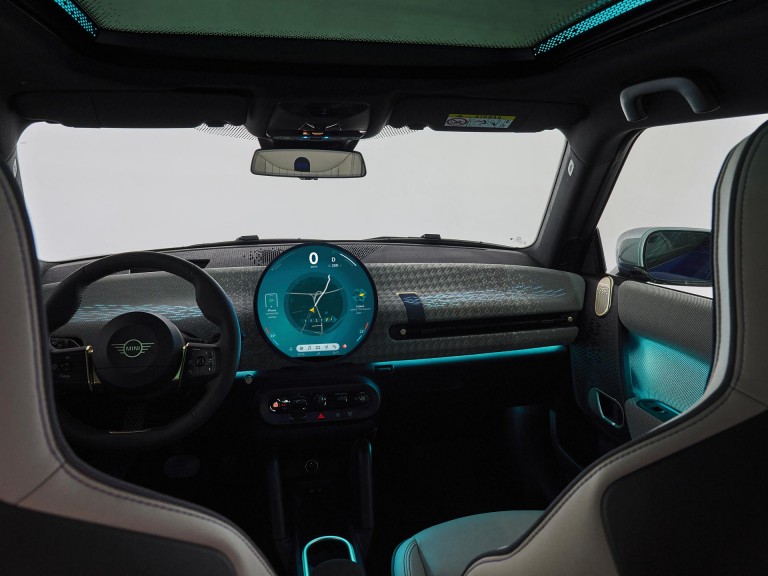 MINI Elektromobilität – Design – OLED